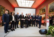 Nagrodzono prace na „zapętlonymi białkami”