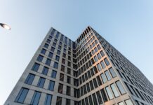 Lux Med w krakowskim kompleksie O3 Business Campus