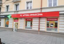 Parlament: kurczy się rynek apteczny apteka społeczna w białymstoku, szyld, witryny, wejście