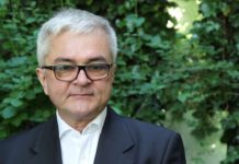 Prof. Fal: przyszłość aptek to bardziej science niż fiction (wideo)