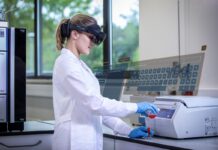 Mixed Reality odciąży laboratoria?