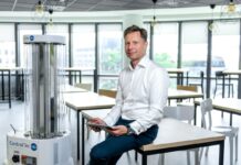 Polski robot UV-C walczy z koronawirusem