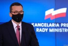 Morawiecki: Cmentarze będą zamknięte od soboty do poniedziałku