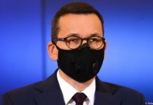 Morawiecki: Najtrudniejszy okres dostępności szczepionki potrwa do IV-V