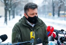 Pfizer zmniejszy dostawy szczepionek do krajów UE
