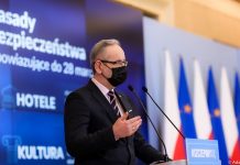 Niedzielski: realizuje się najczarniejszy scenariusz. Kolejne województwa z całkowitym lockdownem