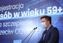 Dworczyk: do końca maja jest 1,5 mln wolnych terminów szczepień
