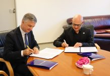 Nowy kierunek studiów UW: Zarządzanie i Komercjalizacja Projektów Naukowych Life Science podpisanie dokumentów powołujących do życia nowy kierunek studiów na wydziale zarządzania UW