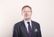 Niewydolność serca kosztuje nas 1 mld 600 mln rocznie prof. Waldemar Banasiak, kierownik Ośrodka Chorób Serca w 4. Wojskowym Szpitalu Klinicznym z Polikliniką Samodzielnego Publicznego Zakładu Opieki Zdrowotnej we Wrocławiu, konsultant krajowy w dziedzinie kardiologii